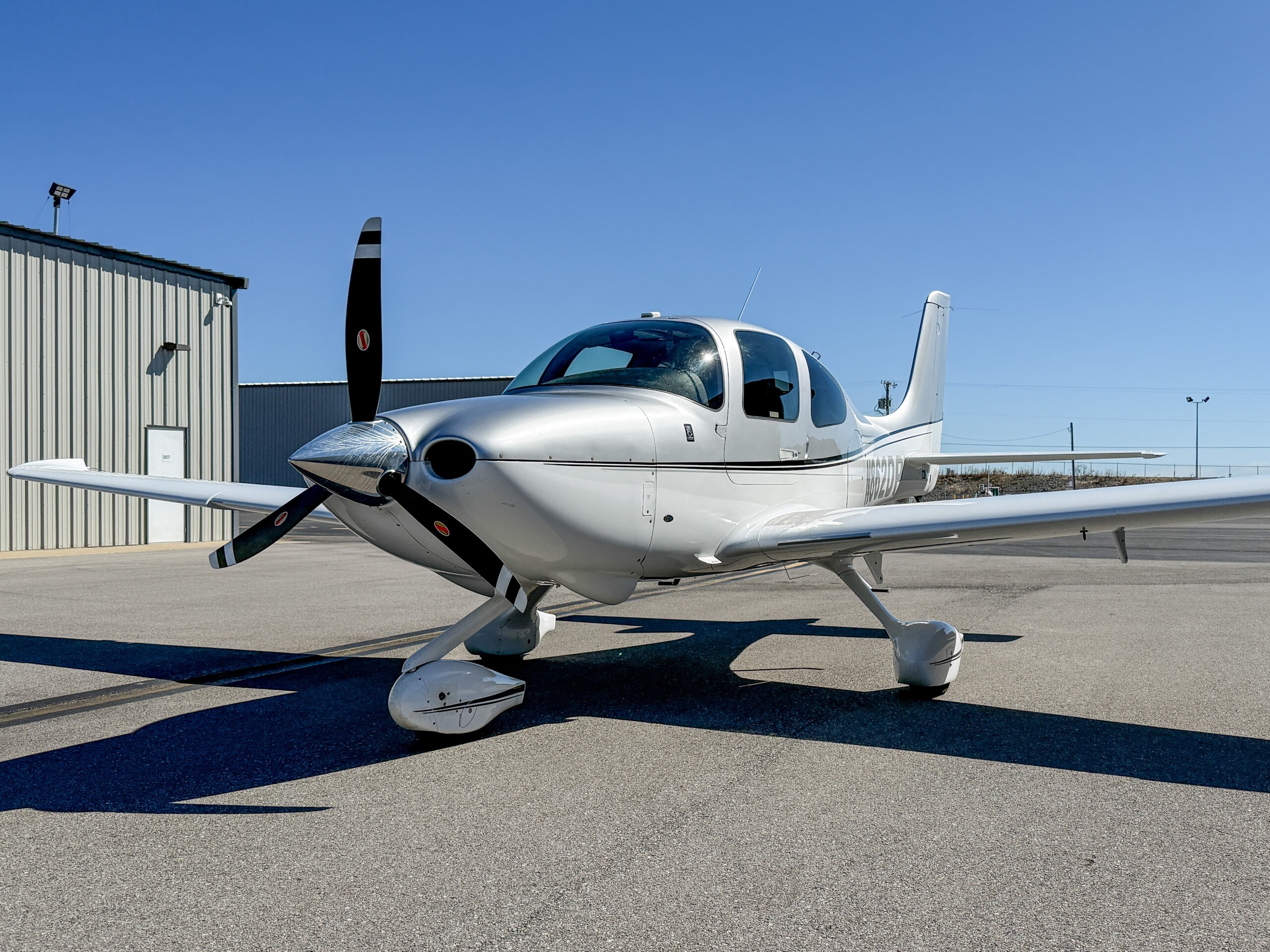 N862DP at Harmony Air